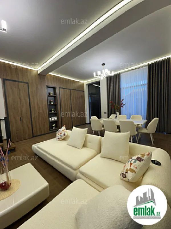 Satılır 5 otaqlı mənzil 240 m²