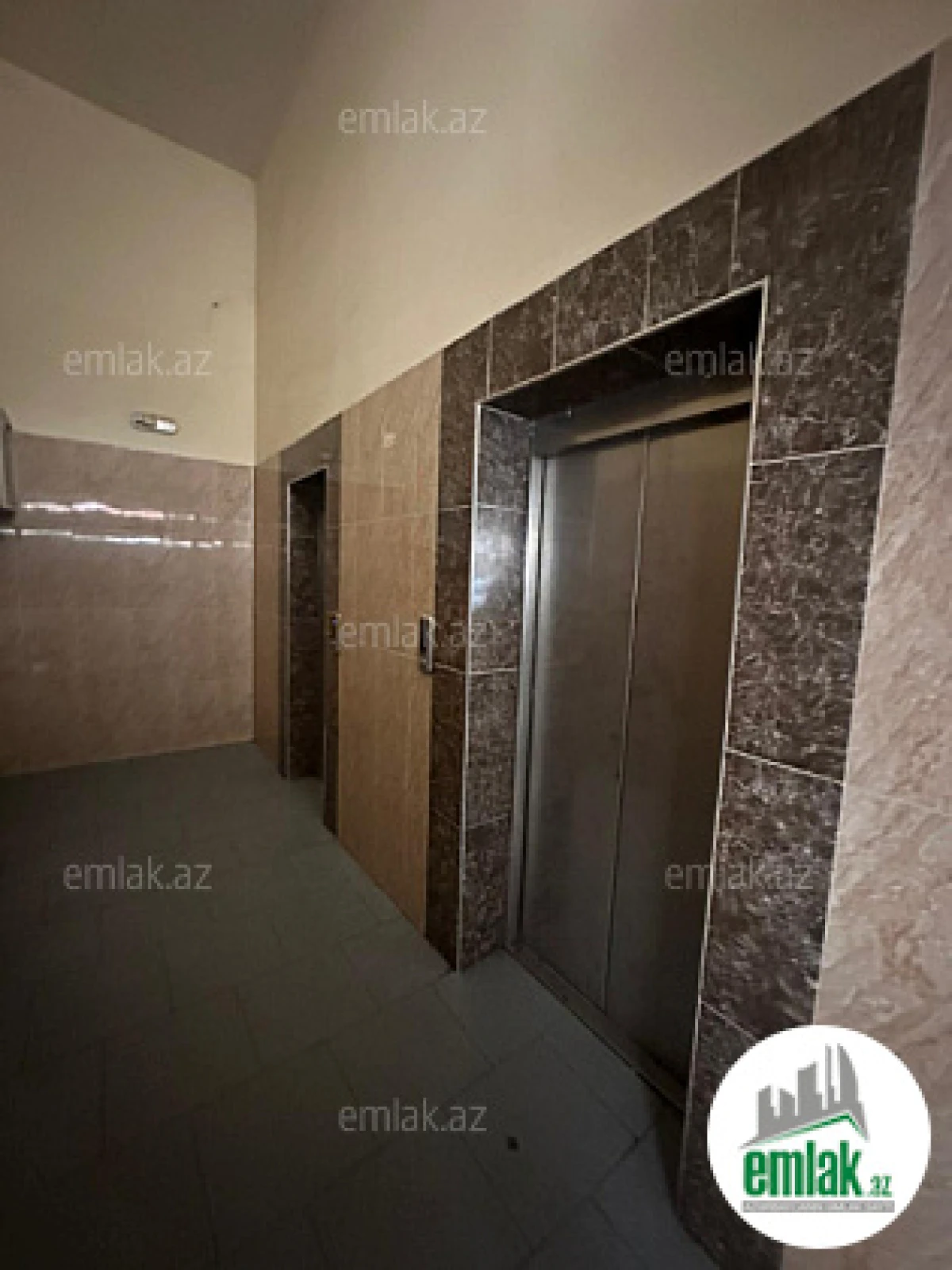 Satılır 2 otaqlı yeni tikili 70 m²