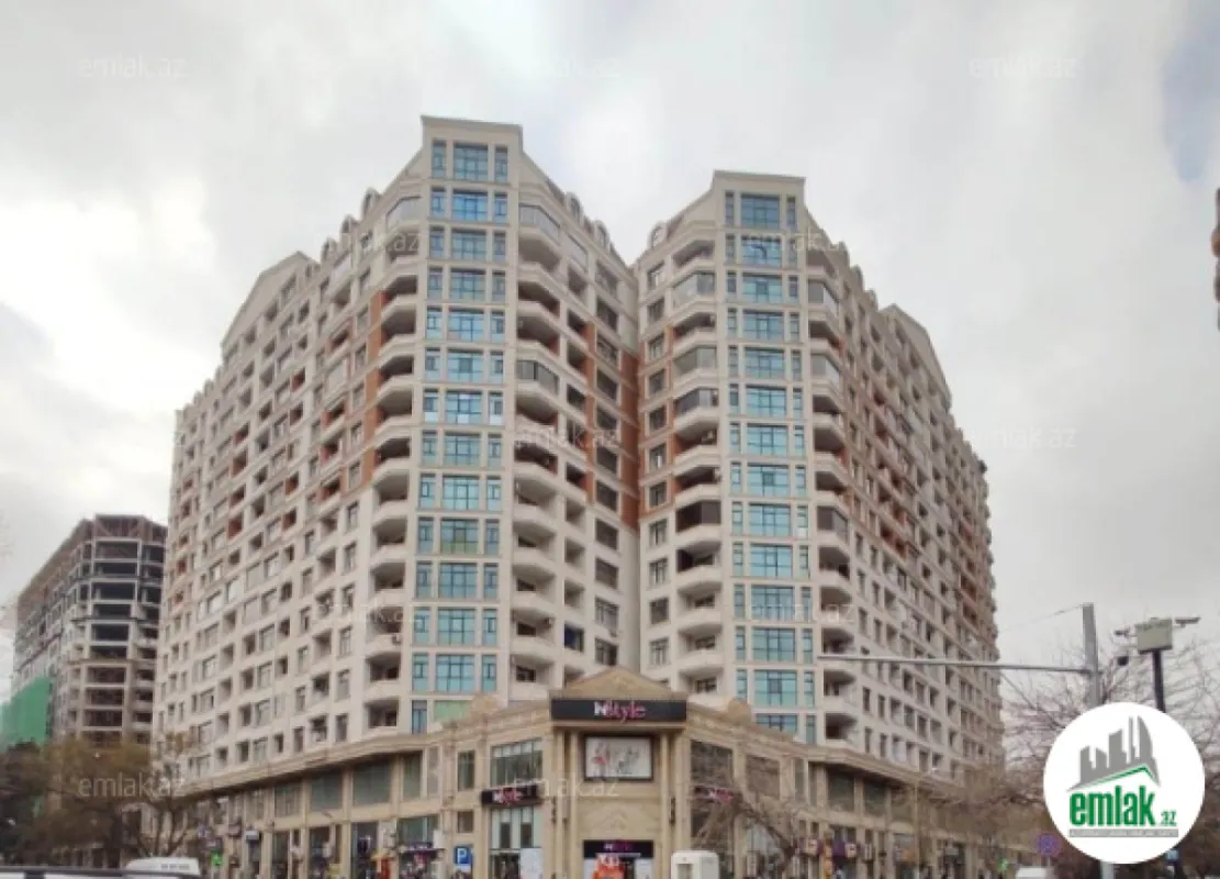 Satılır 3 otaqlı yeni tikili 142 m²