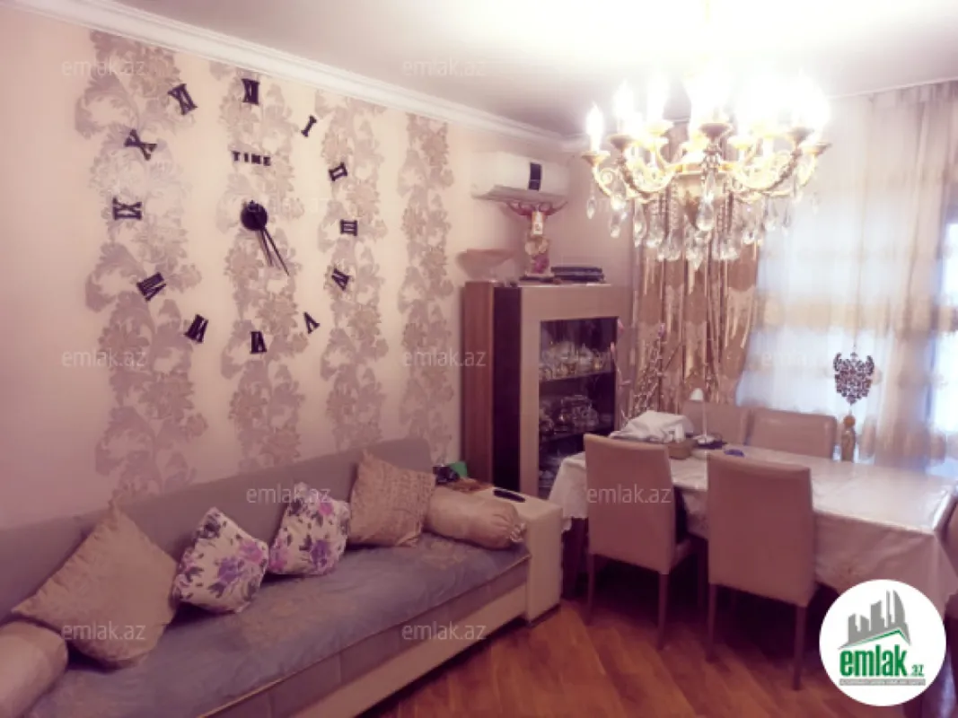 Satılır 2 otaqlı köhnə tikili 55 m²