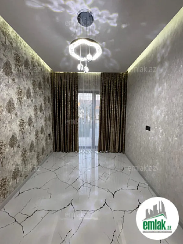 Satılır 4 otaqlı mənzil 130 m²