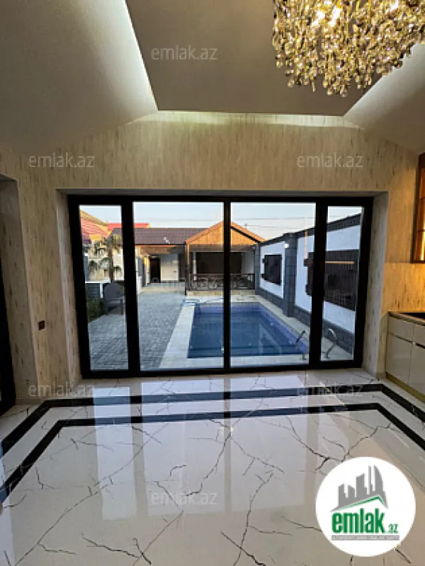 Satılır 4 otaqlı mənzil 130 m²