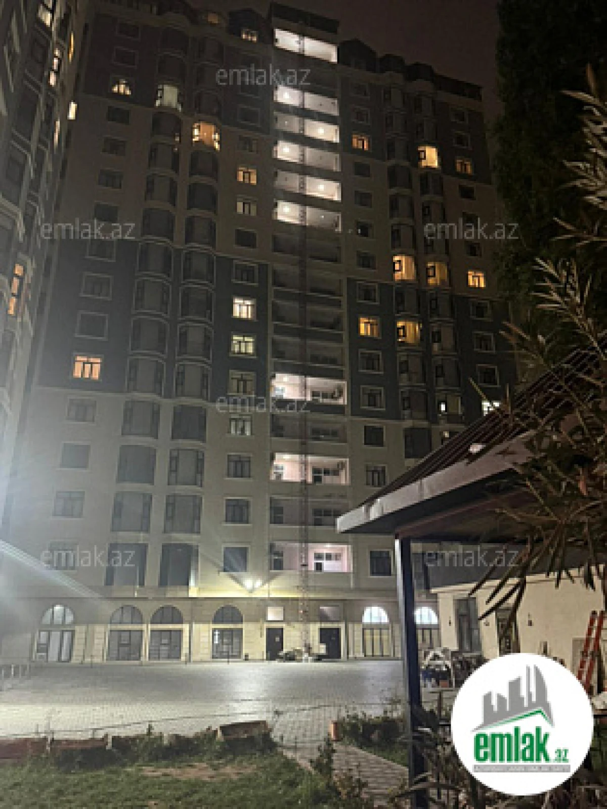 Satılır 4 otaqlı yeni tikili 133 m²
