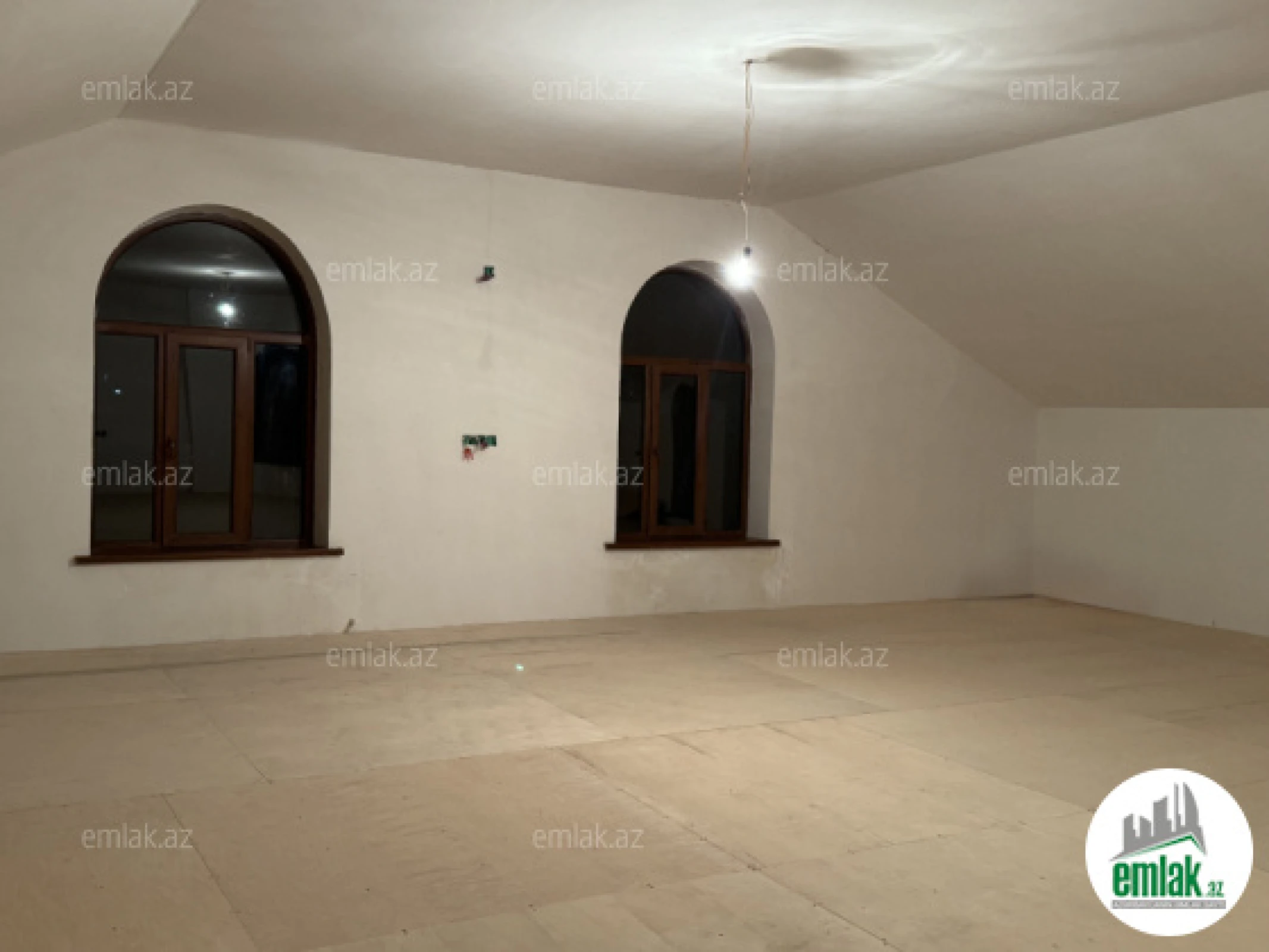 Satılır 5 otaqlı həyət evi 120 m²
