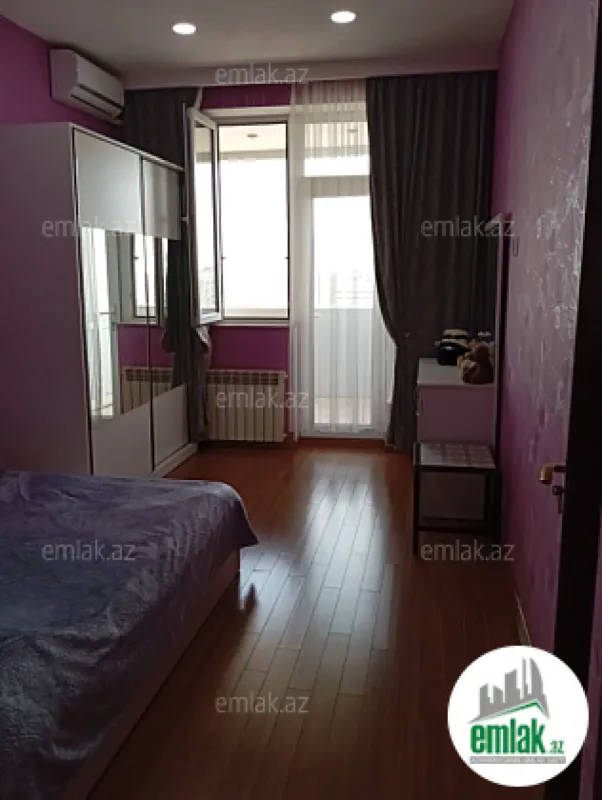 Satılır 3 otaqlı yeni tikili 78 m²