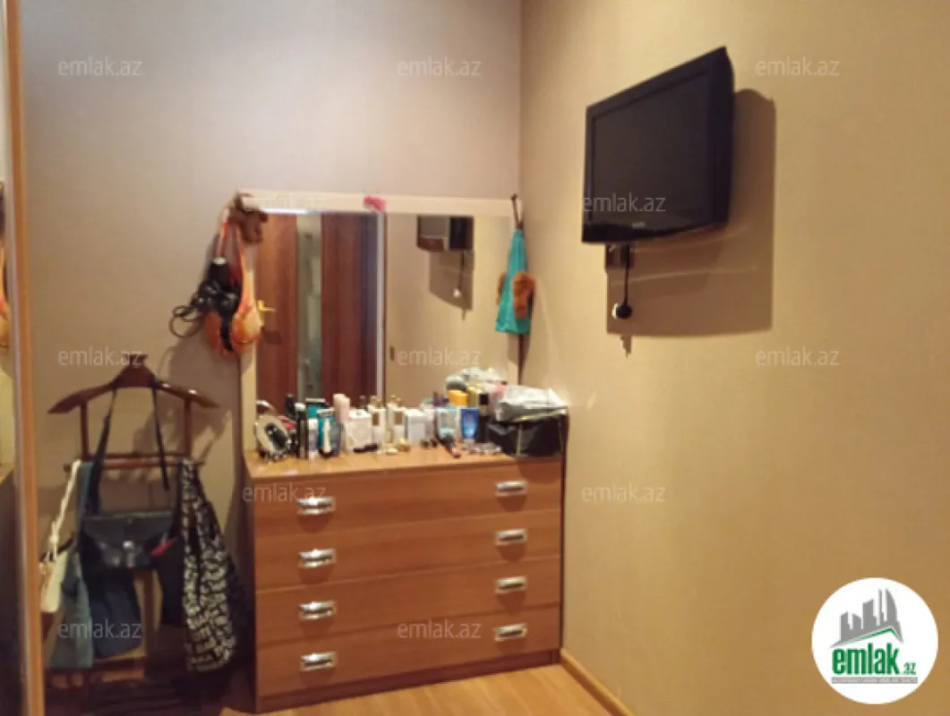 Satılır 3 otaqlı yeni tikili 78 m²