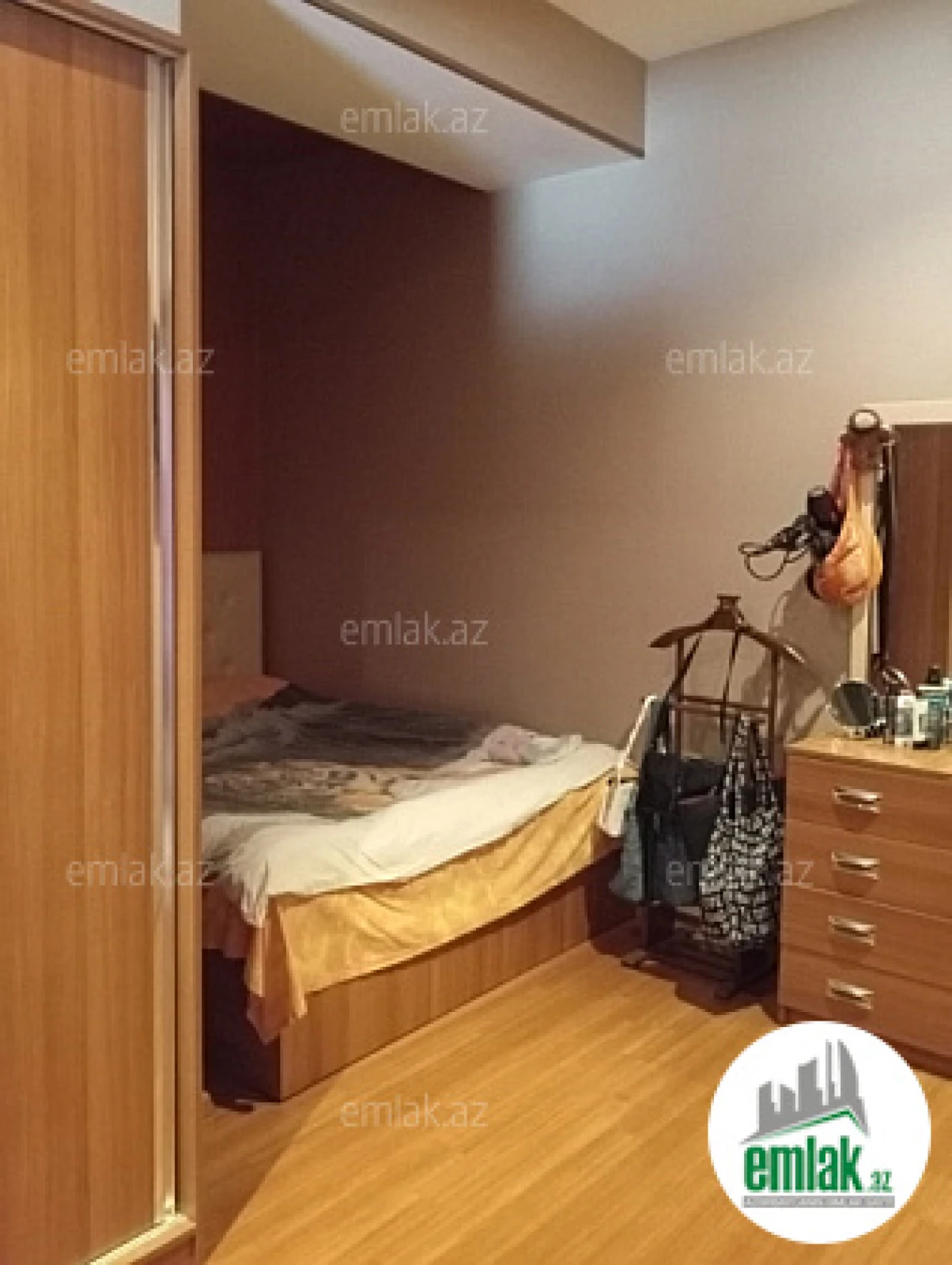 Satılır 3 otaqlı yeni tikili 78 m²