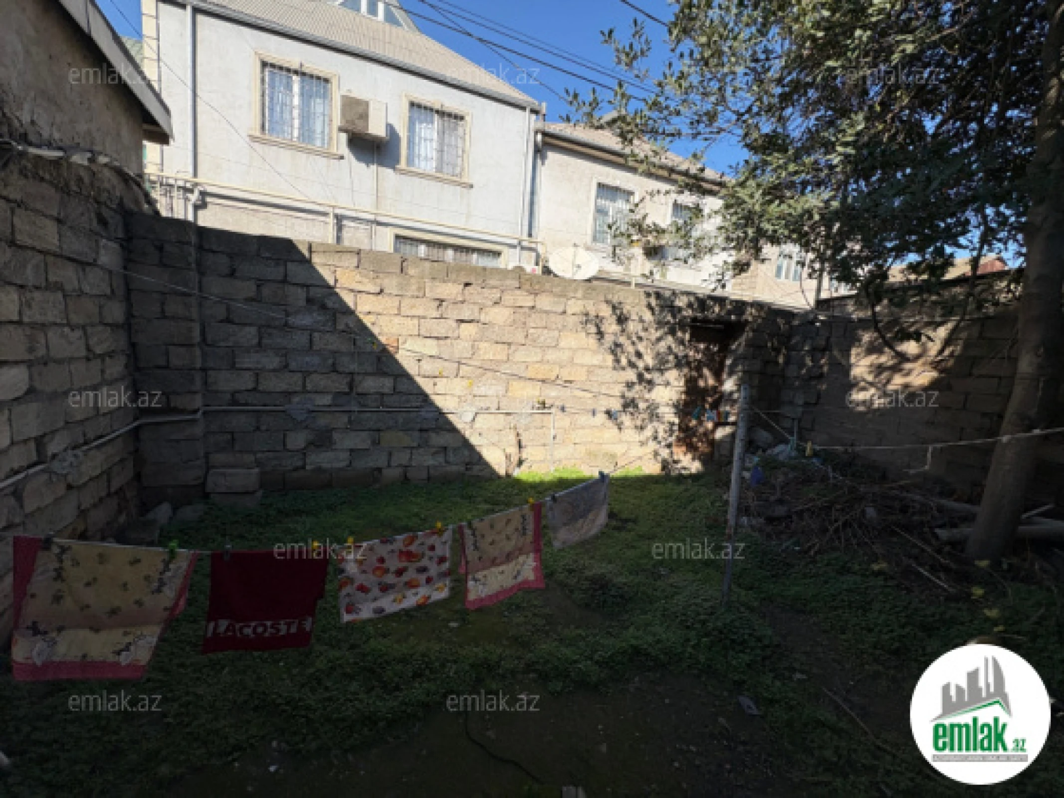 Satılır 4 otaqlı köhnə tikili 115 m²