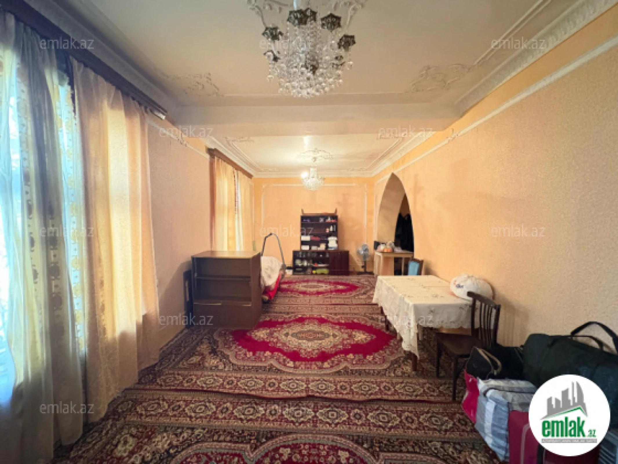 Satılır 4 otaqlı köhnə tikili 115 m²