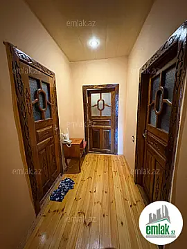 Satılır 4 otaqlı köhnə tikili 115 m²