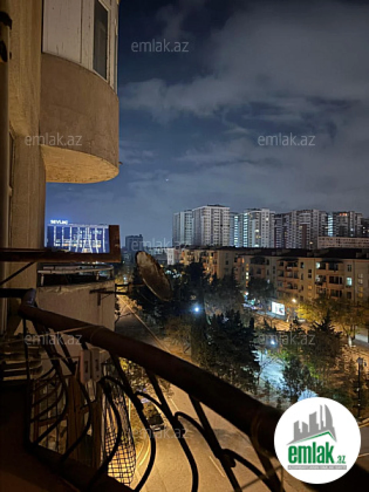 Satılır 2 otaqlı yeni tikili 75 m²