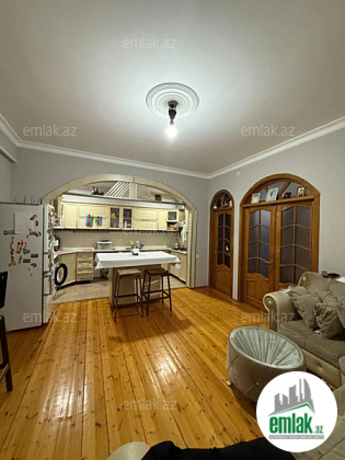 Satılır 2 otaqlı yeni tikili 75 m²