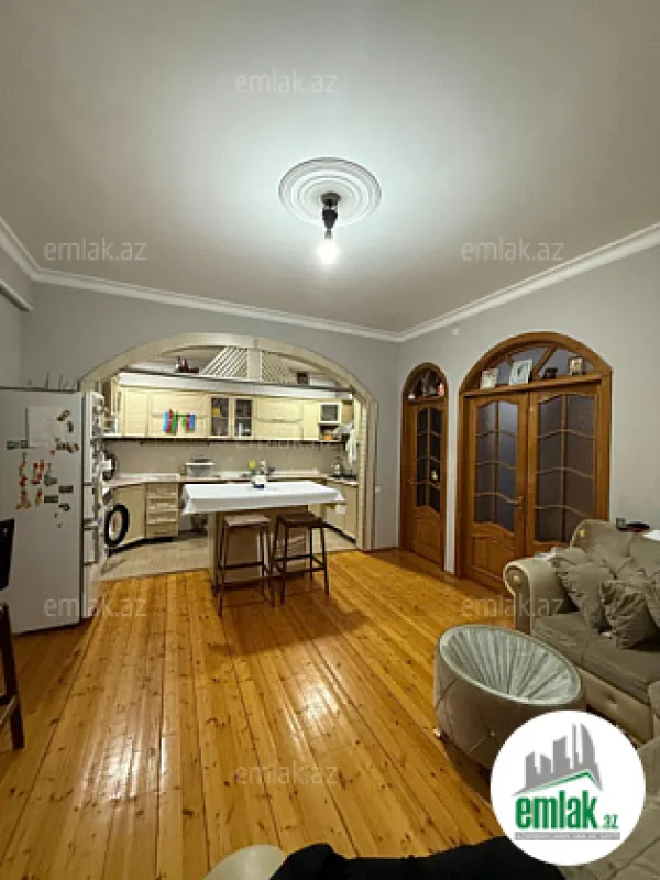 Satılır 2 otaqlı yeni tikili 75 m²