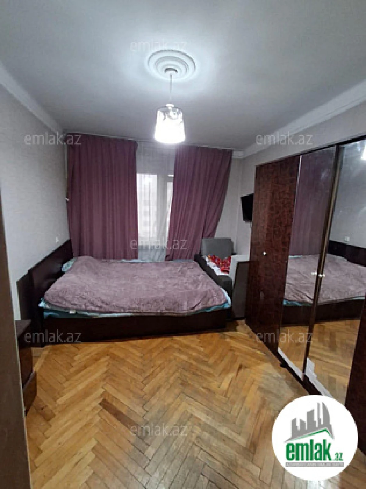 Satılır 2 otaqlı köhnə tikili 65 m²