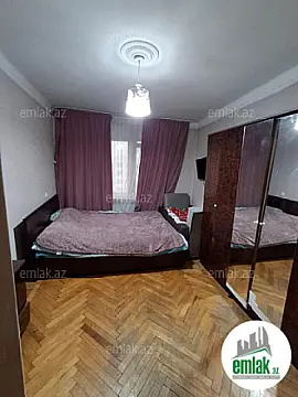 Satılır 2 otaqlı köhnə tikili 65 m²