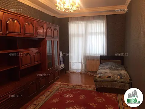 Satılır 3 otaqlı yeni tikili 175 m²