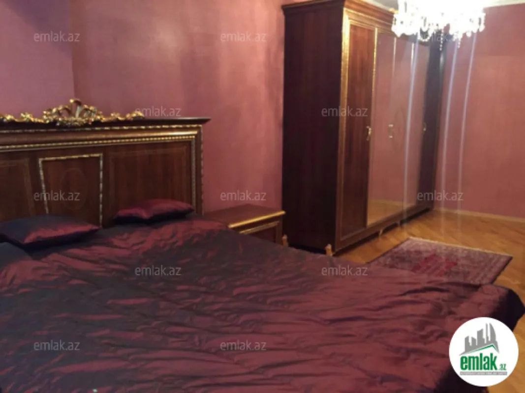 Satılır 3 otaqlı yeni tikili 175 m²