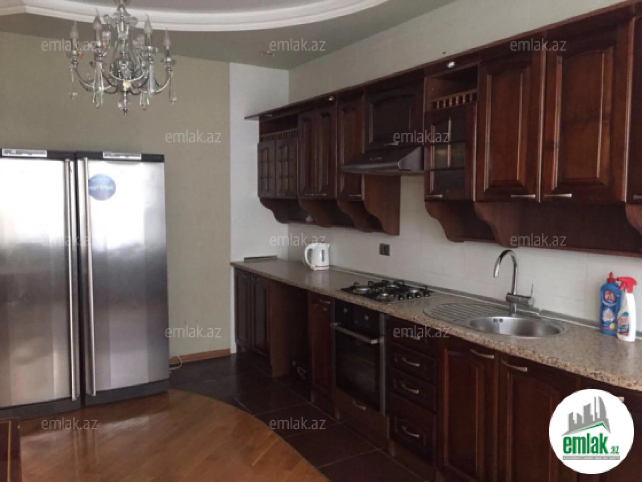 Satılır 3 otaqlı yeni tikili 175 m²