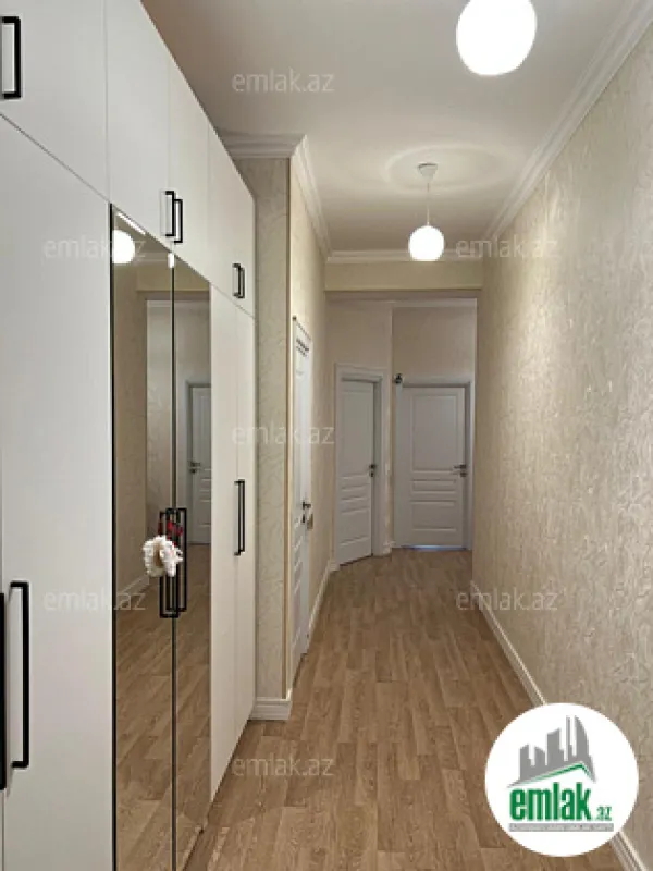 Satılır 3 otaqlı yeni tikili 110 m²