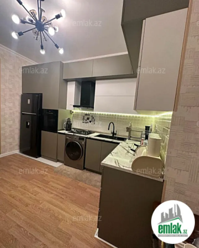 Satılır 3 otaqlı yeni tikili 110 m²