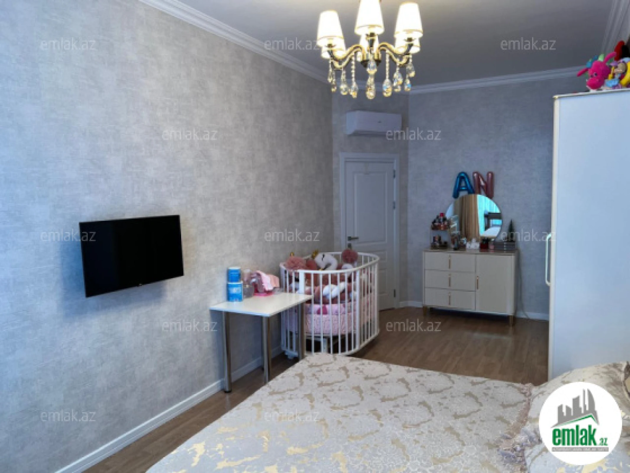 Satılır 3 otaqlı yeni tikili 110 m²