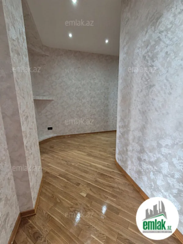 Satılır 3 otaqlı yeni tikili 120 m²