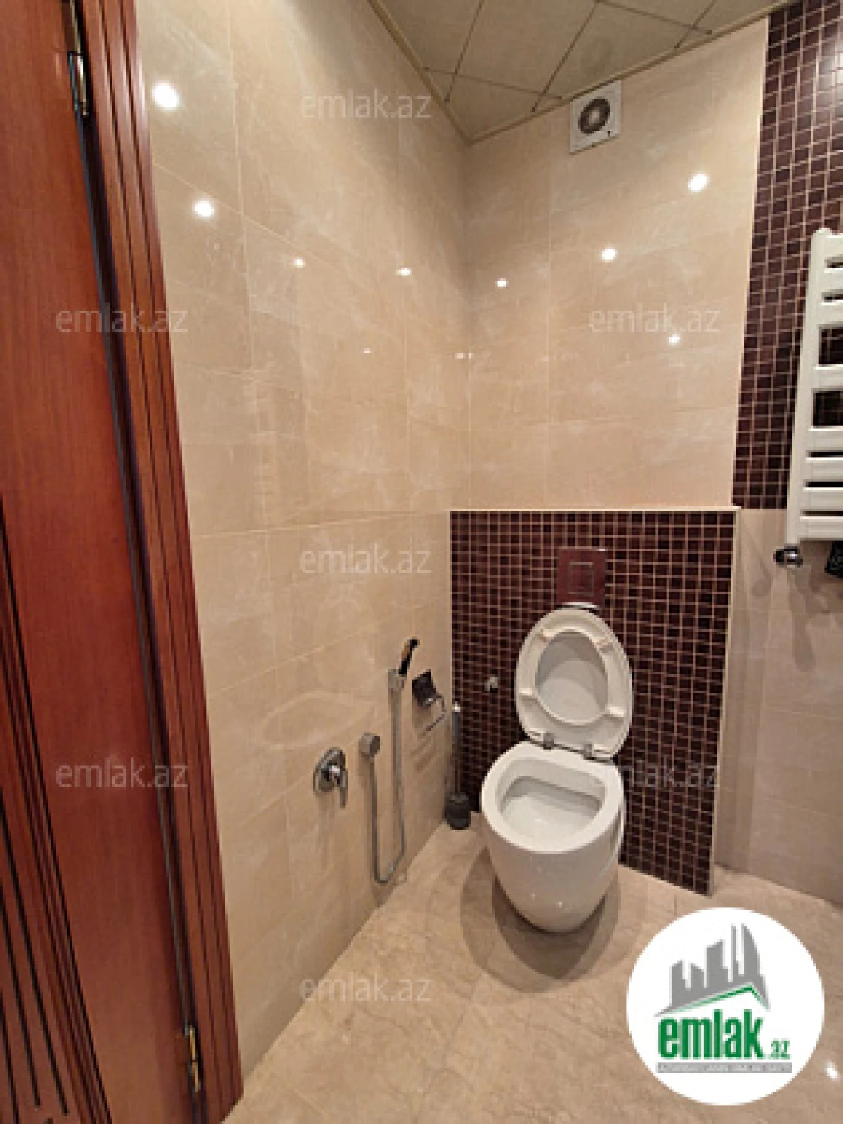 Satılır 3 otaqlı yeni tikili 120 m²