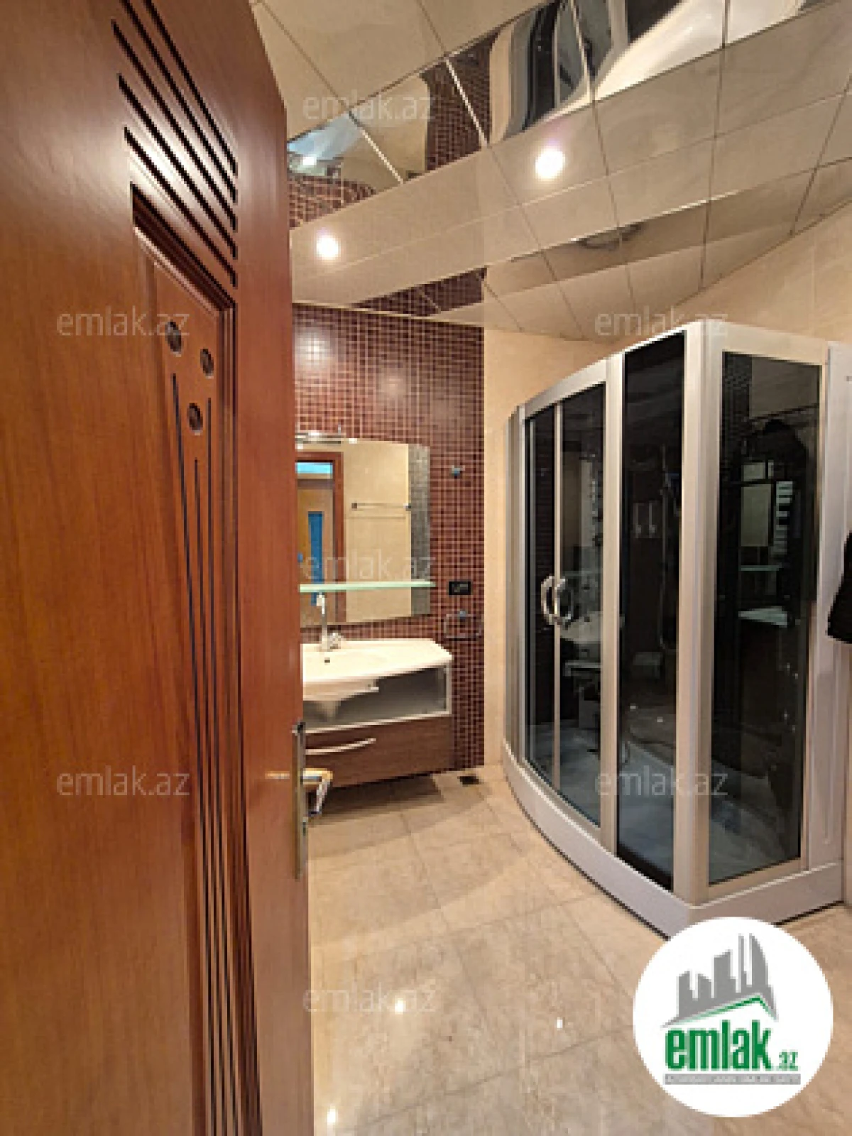 Satılır 3 otaqlı yeni tikili 120 m²