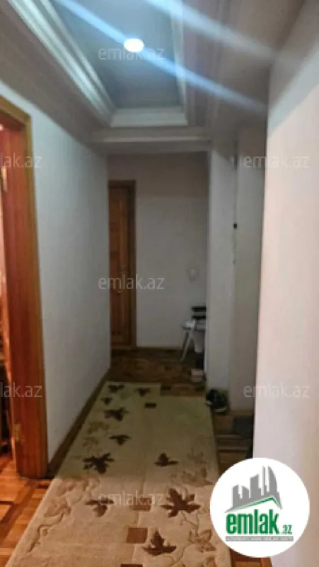 Satılır 2 otaqlı köhnə tikili 65 m²