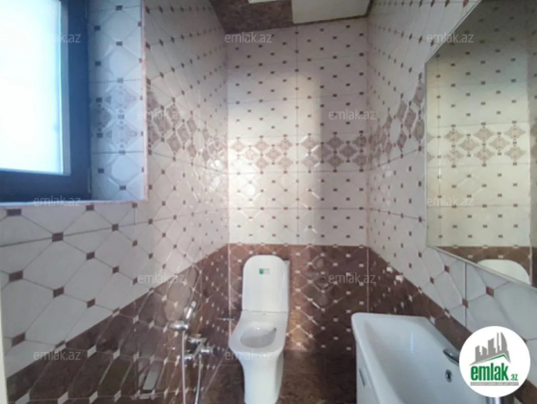 Satılır 9 otaqlı həyət evi 850 m²