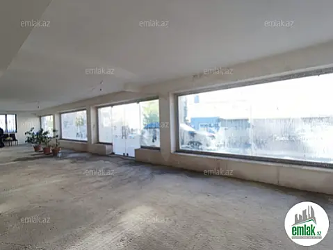 Satılır 9 otaqlı həyət evi 850 m²