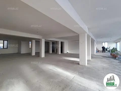 Satılır 9 otaqlı həyət evi 850 m²