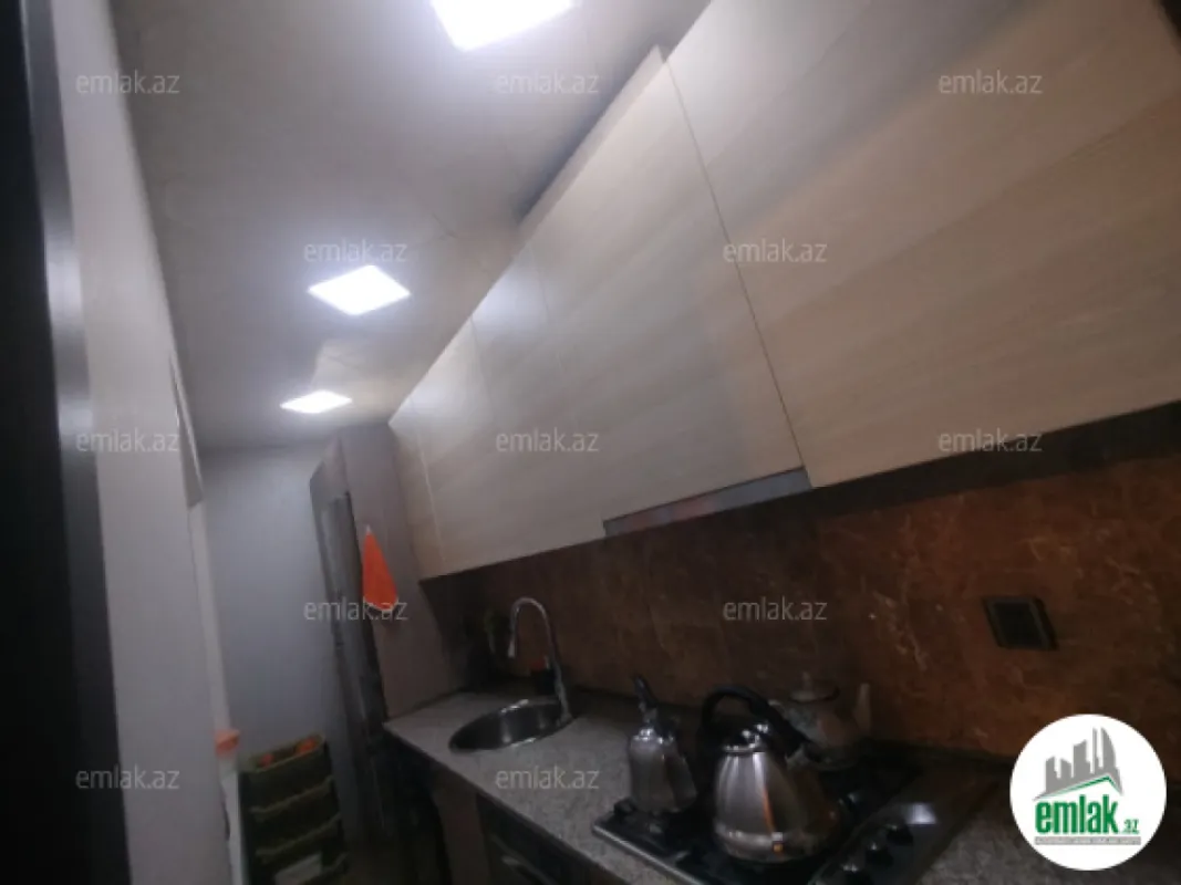 Satılır 3 otaqlı köhnə tikili 52 m²