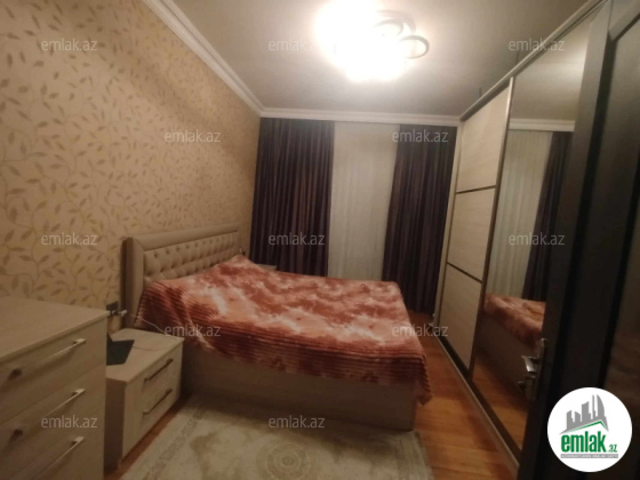 Satılır 3 otaqlı köhnə tikili 52 m²