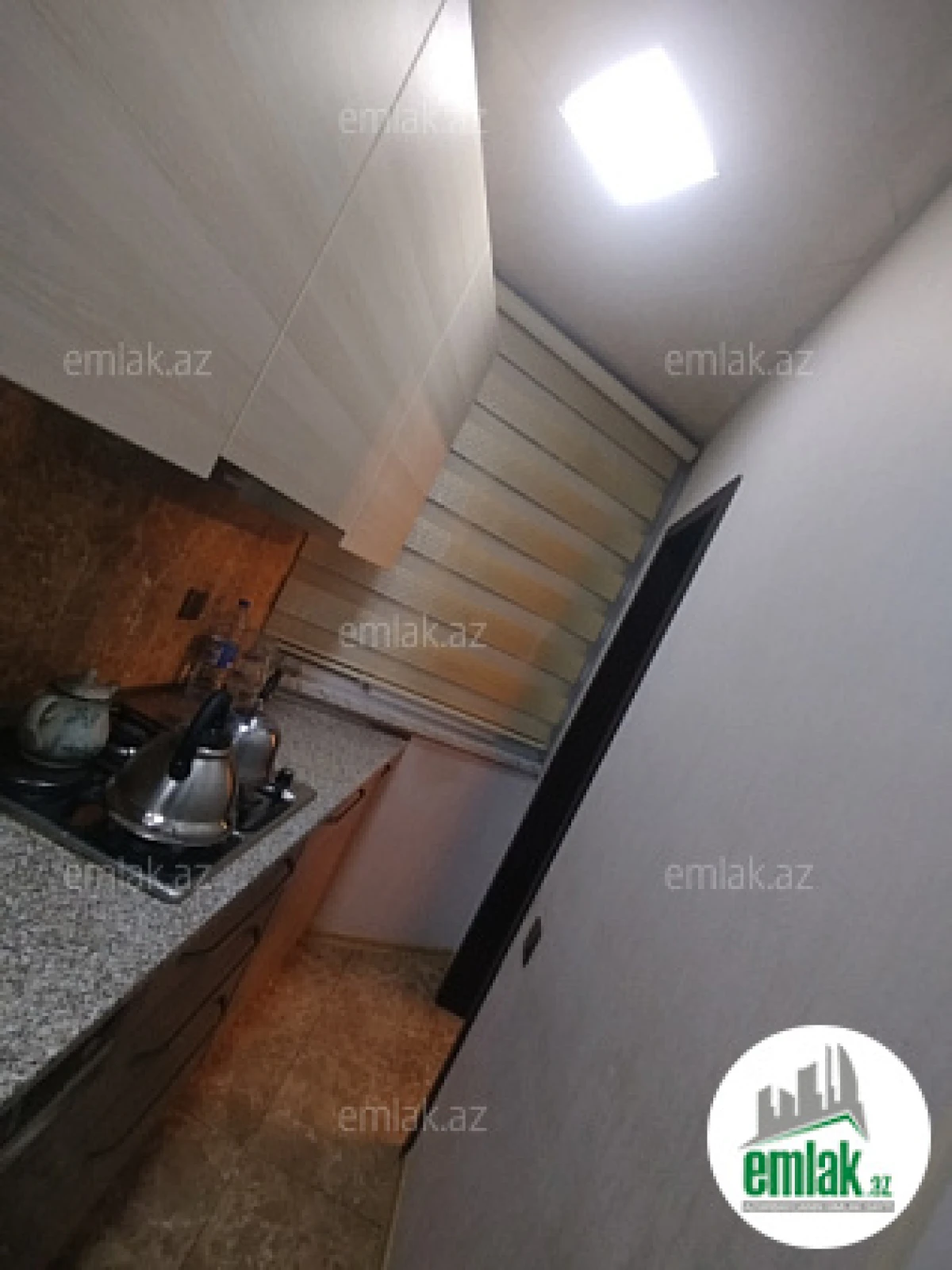 Satılır 3 otaqlı köhnə tikili 52 m²