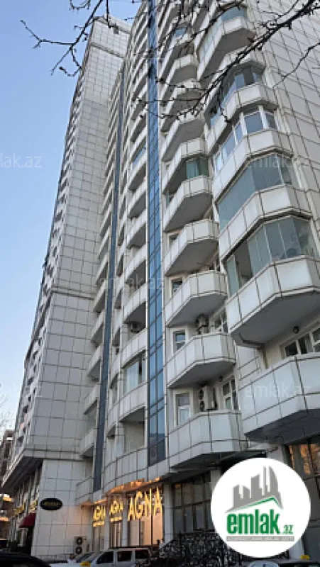 Satılır 4 otaqlı yeni tikili 170 m²