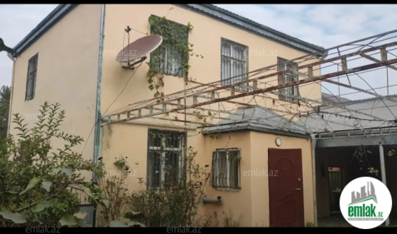 Satılır 5 otaqlı həyət evi 114 m²