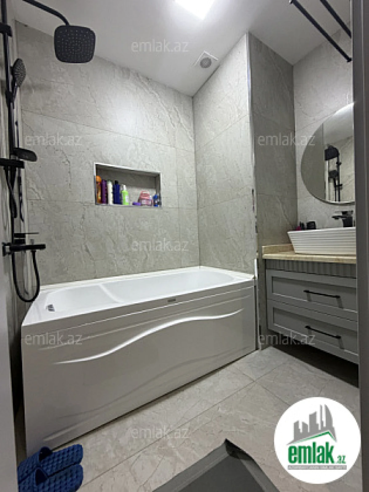 Satılır 4 otaqlı yeni tikili 100 m²