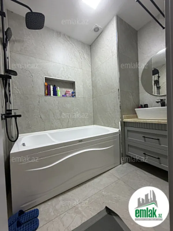 Satılır 4 otaqlı yeni tikili 100 m²