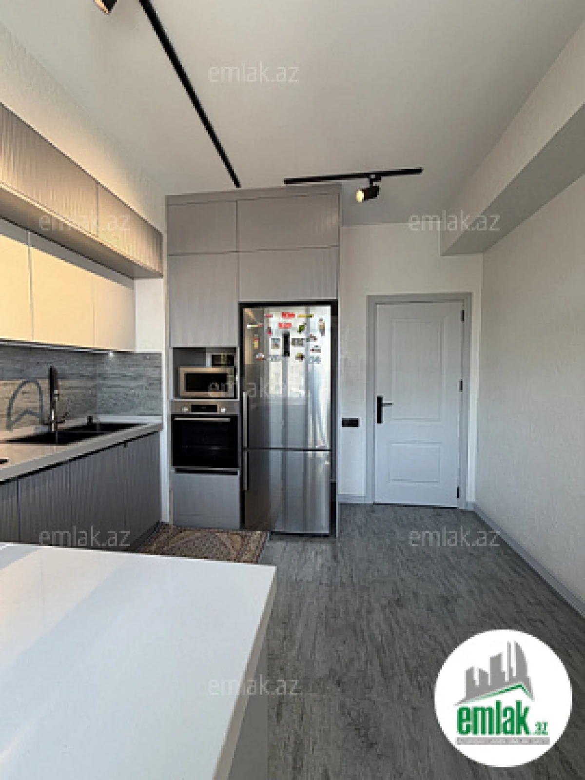 Satılır 4 otaqlı yeni tikili 100 m²