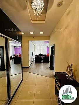 Satılır 3 otaqlı yeni tikili 130 m²