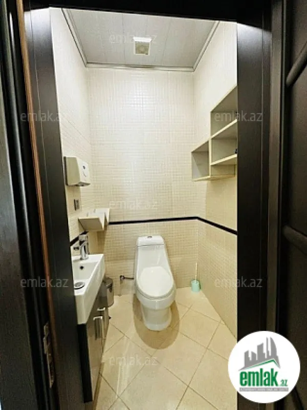 Satılır 3 otaqlı yeni tikili 130 m²