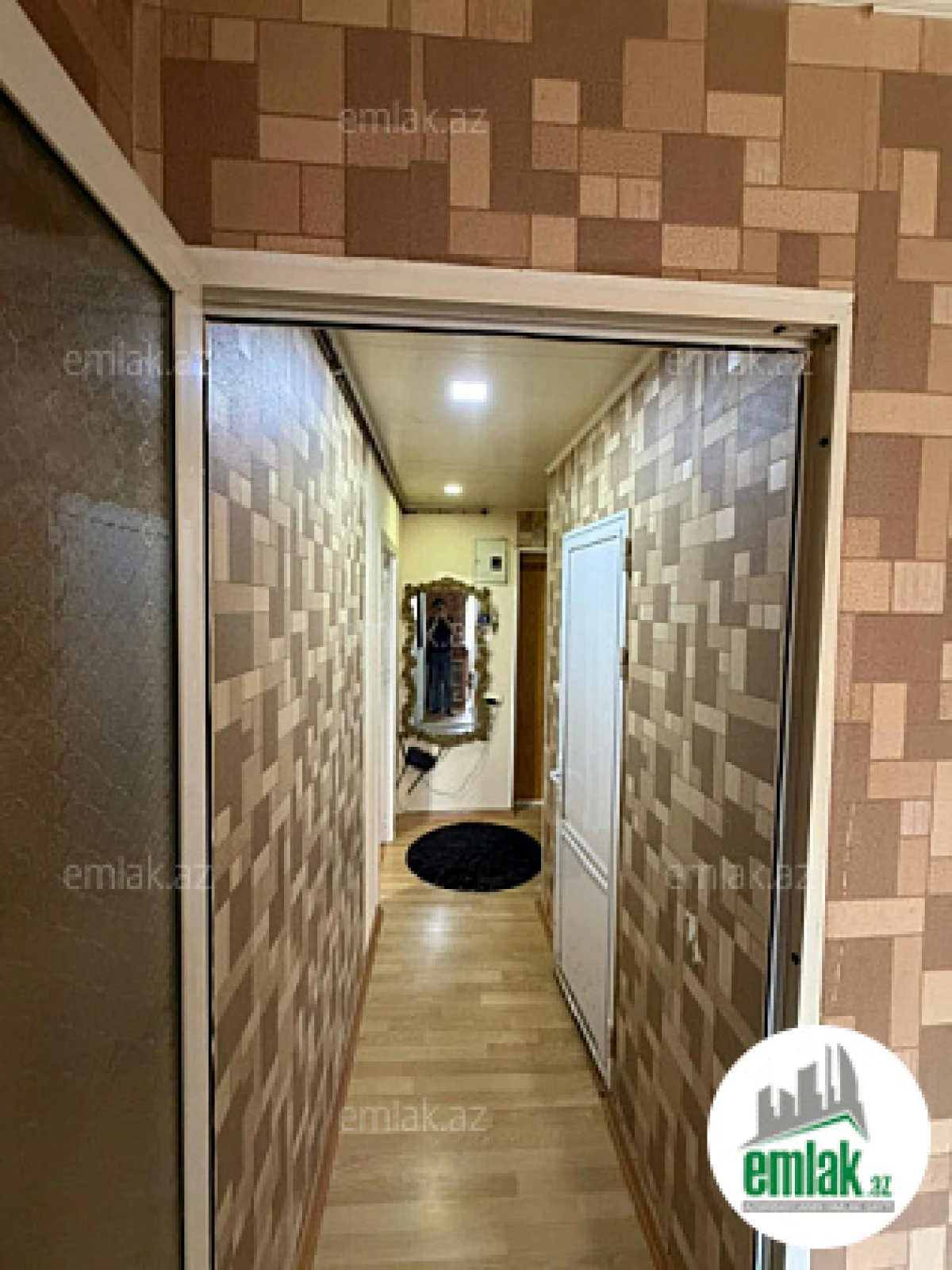 Satılır 2 otaqlı köhnə tikili 50 m²