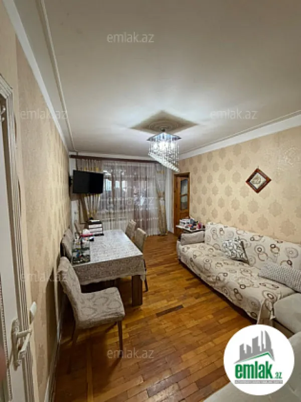 Satılır 2 otaqlı köhnə tikili 50 m²