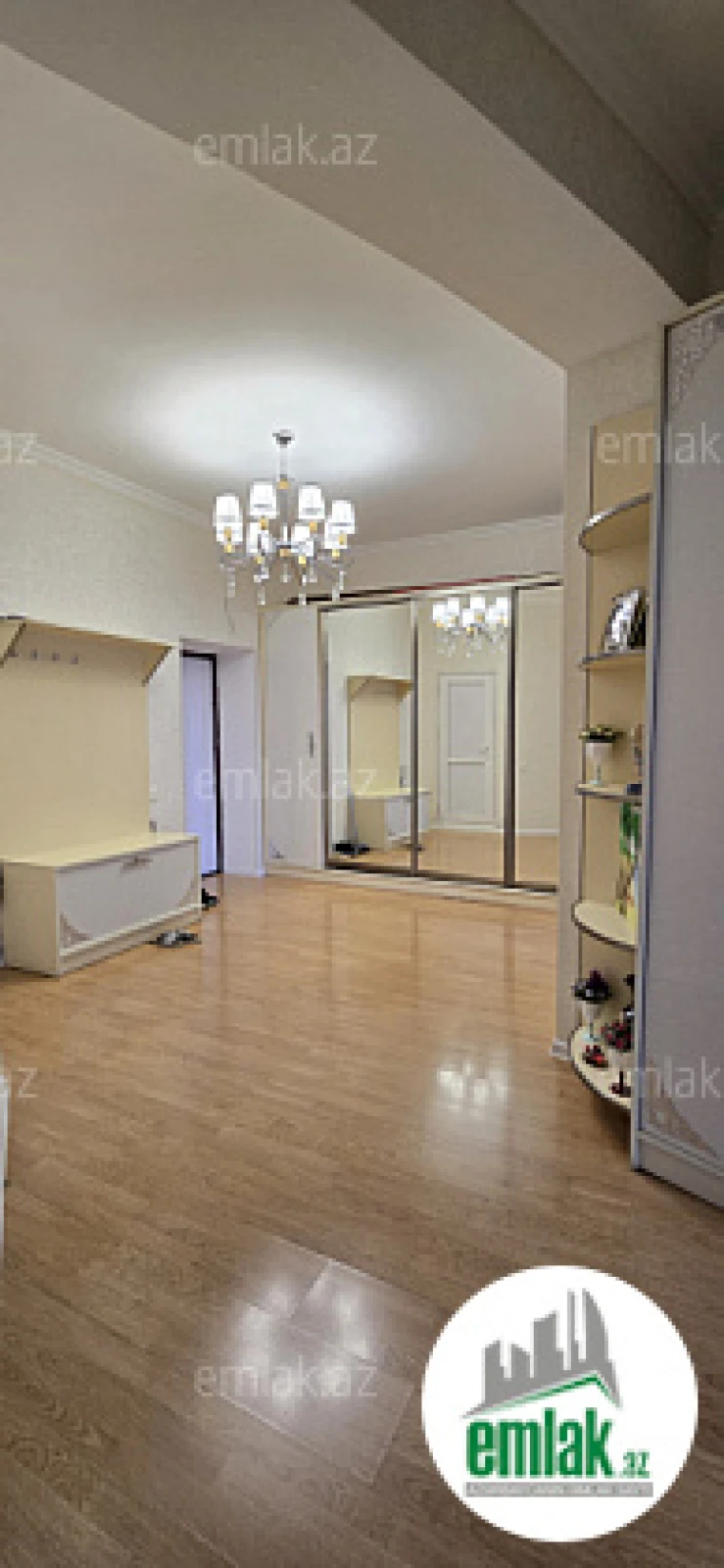 Satılır 2 otaqlı yeni tikili 90 m²