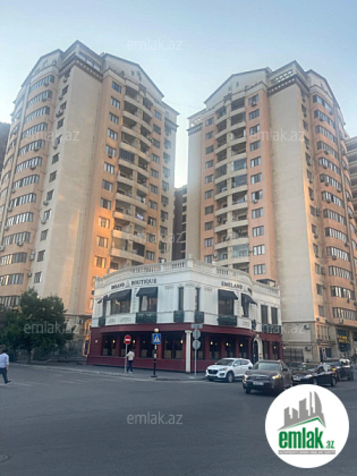 Satılır 3 otaqlı yeni tikili 135 m²