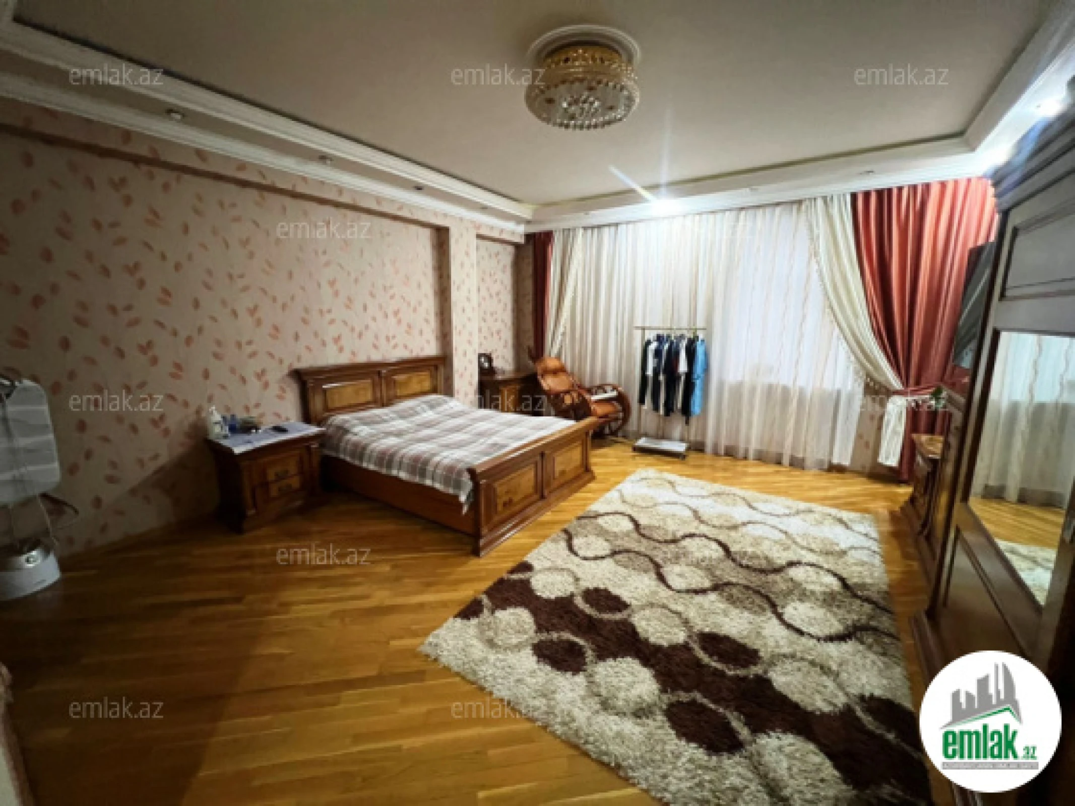 Satılır 4 otaqlı yeni tikili 185 m²