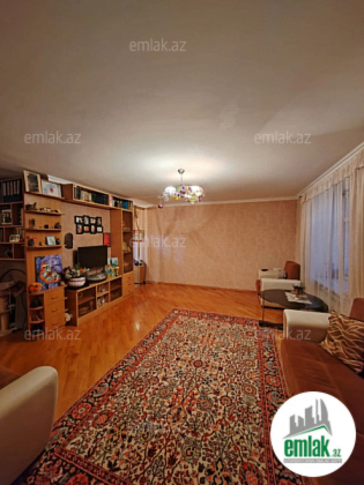Satılır 2 otaqlı köhnə tikili 61 m²