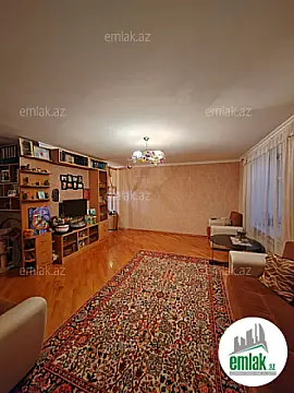 Satılır 2 otaqlı köhnə tikili 61 m²