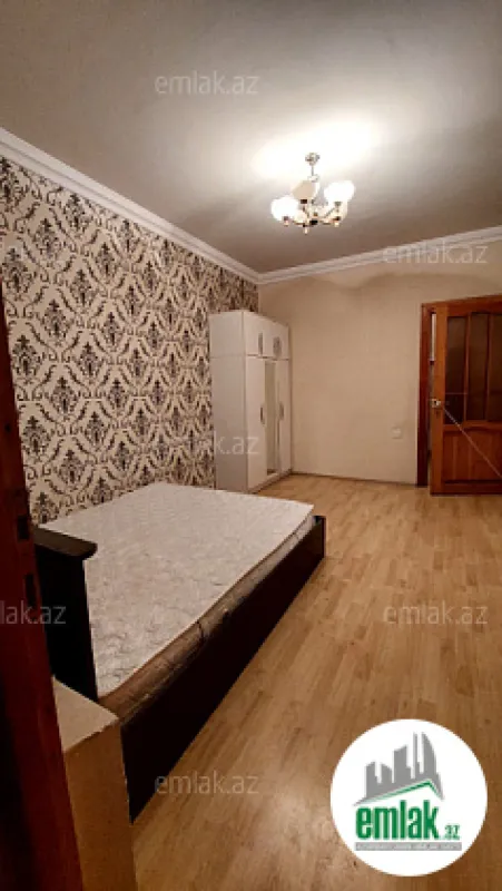 Satılır 2 otaqlı köhnə tikili 65 m²